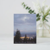 Misty Moon über dem Columbia River Postkarte (Stehend Vorderseite)