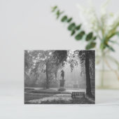 Misty Morning am Platz Postkarte (Stehend Vorderseite)