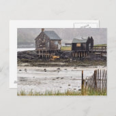 Misty Morning Shacks Postcard Postkarte (Vorne/Hinten)