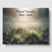 Misty Morning Wiese mit Wildblumen Gästebuch (Vorderseite)