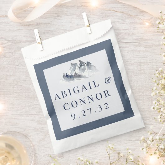 Misty Mountain Blue Gray Geschenktütchen (Ausgeschnitten)