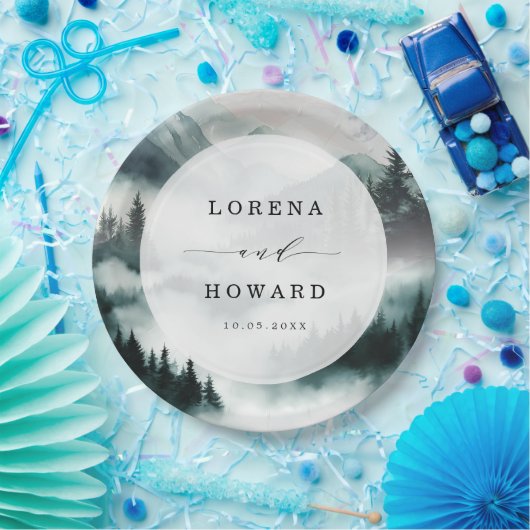 Misty Mountain Pine Forest Moon Wedding Pappteller (Party)