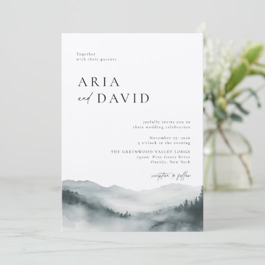 Misty Mountain Rustic Wedding Einladung (Stehend Vorderseite)