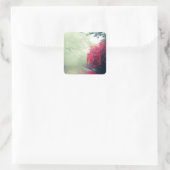 Misty Railroad Tracks Landschaftliches Foto Quadratischer Aufkleber (Tasche)