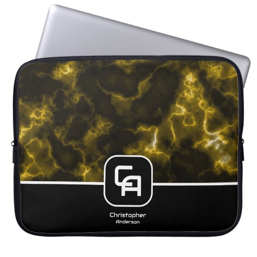 Misty Smoke Monogram Gold Laptopschutzhülle (Vorderseite)