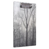 Misty Trees Gray Woodland Klemmbrett (Rechts)