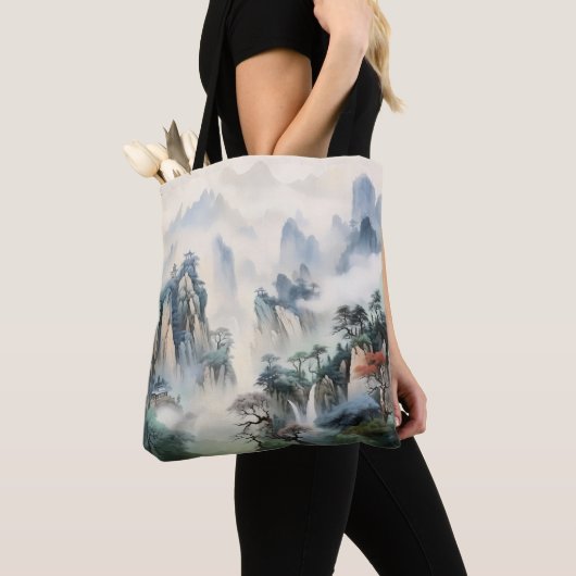 Misty Valley Mountains Tasche (Von Nahem)