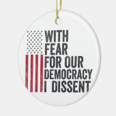 Mit Angst vor unserer Demokratie verübele ich die Keramik Ornament (Links)