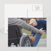 Mit Behinderung Mann, der Basketball mit seinem So Postkarte (Vorne/Hinten)