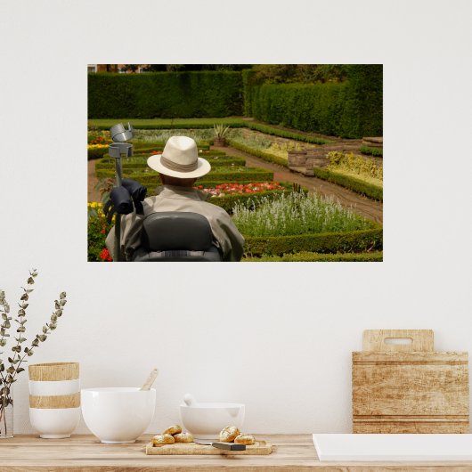 Mit Behinderung Rollstuhlfahrer im Garten Poster (Küche)