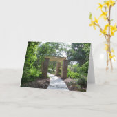 Mit Beileid Foto einer einsamen Pergola auf einem Karte (Gelbe Blume)