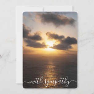 Mit Beileid Sonnenuntergang über dem Ozean Beileid