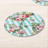 Mit Blumen auf verwittertem antikem blauem Runder Pappuntersetzer (Angewinkelt)