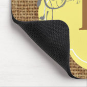 Mit Blumen und Leinwand mit Monogramm Mousepad (Ecke)
