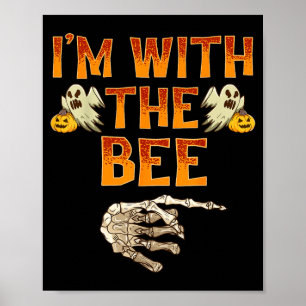 Mit dem Bienen-Shirt-Kostüm lustiges Halloween-Paa Poster