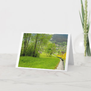 Mit dem Zug ins Schweizer Tal Feiertagskarte