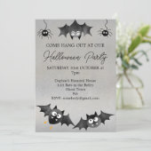 Mit der Einladung zum Fledermäuse-Halloween-Party  (Stehend Vorderseite)