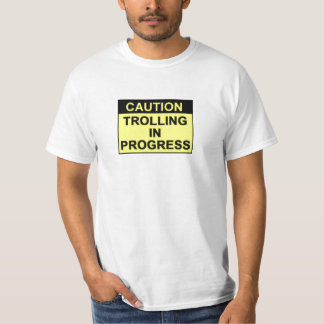 Mit der Schleppangel fischen laufend T-Shirt