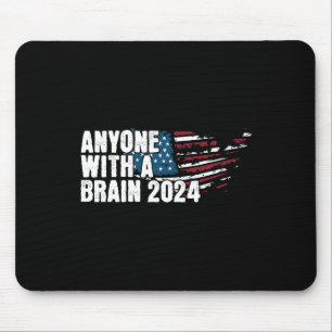 Mit einem Brain 2024 Spaß T-Shirt Mousepad