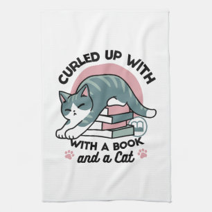 Mit einem Buch und einer Katze aufgerollt - Gemütl Geschirrtuch