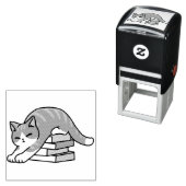 Mit einem Buch und einer Katze aufgerollt - Gemütl Permastempel (Beispiel)