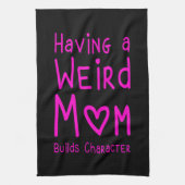 mit einem merkwürdigen Mama-Builder-Zeichen Geschirrtuch (Vertikal)