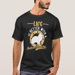 Mit einem Shetland-Schäferhund Sheltie T-Shirt