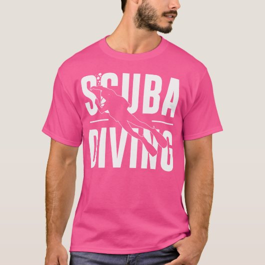 Mit einem Taucher T-Shirt (Vorderseite)