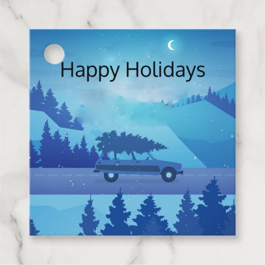 Mit einem Weihnachtsbaum die Straße hinunter fahre Geschenkanhänger (Vorderseite)