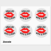 MIT EINER KISSE VERSEHEN, ROTE LIPS-STICKER RUNDER AUFKLEBER (Blatt)
