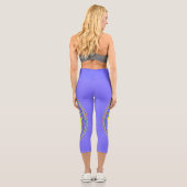 Mit Farben ausgefülltes FRIEDENSzeichen 1 Capri Leggings (Rückseite)