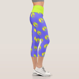 Mit Farben gefülltes PEACE-Zeichen 1 Capri Leggings