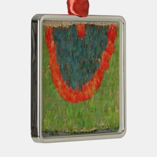 Mit Federn versehenes Kap Silbernes Ornament (Rechts)