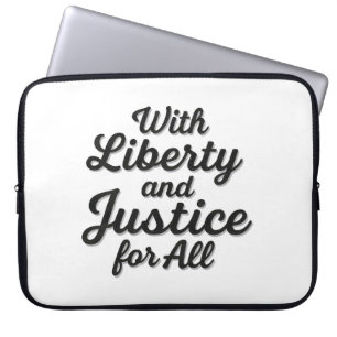 Mit Freiheit und Gerechtigkeit für alle Protestfre Laptopschutzhülle
