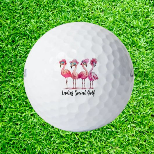 Mit Freunden feiern Golfball