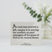 Mit Geschenken Gottes 1 Peter 4:10 Postkarte (Stehend Vorderseite)