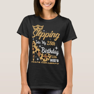 Mit Gods Grace Leo in meinen 28. Geburtstag eintre T-Shirt
