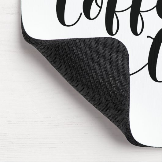Mit Kaffee und Chaos gespeist Mousepad (Ecke)