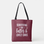 Mit Kaffee und herrlichem Chaos überleben Tasche (Rückseite)