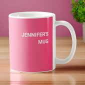 Mit Kaffee und Spreadsheets gespeist - glänzend ro Kaffeetasse