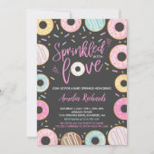 Mit Liebe gesprenkelte Sprinkle-Einladung von Donu Einladung (Vorderseite)