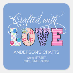 Mit Liebe White Script ID193 Quadratischer Aufkleber