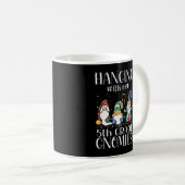 Mit meinen Gnomen der fünften Klasse - Lehrer Chri Kaffeetasse (VorderseiteRechts)