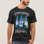 Mit meinen Gnomen Hanukkah jüdische Gnome Cha T-Shirt<br><div class="desc">Mit meinen Gnomies Hanukkah jüdische Gnomes Chanukah</div>