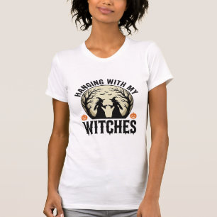 Mit meinen Hexen abhängen Vintage-Halloween-Design T-Shirt