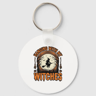 Mit meinen Hexen hängend Vintage-Halloween-Shirt D Schlüsselanhänger