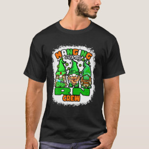 Mit meiner RN Crew Nurse Gnome Patrick Bleach T-Shirt