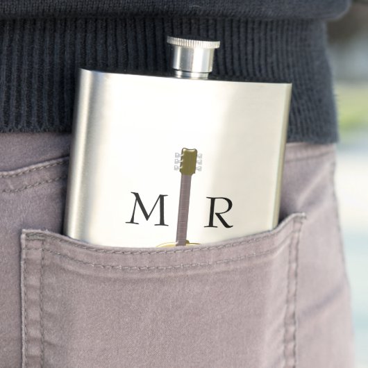 Mit Monogramm Akustikgitarre Flachmann (Beispiel)