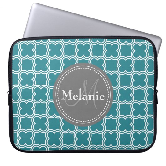Mit Monogramm Aquamarines Quatrefolienmuster Laptopschutzhülle (Vorderseite)