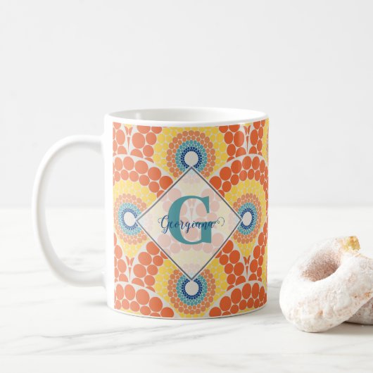 Mit Monogramm Art Deco Sommer Radiant Mandala Kaffeetasse (Mit Donut)